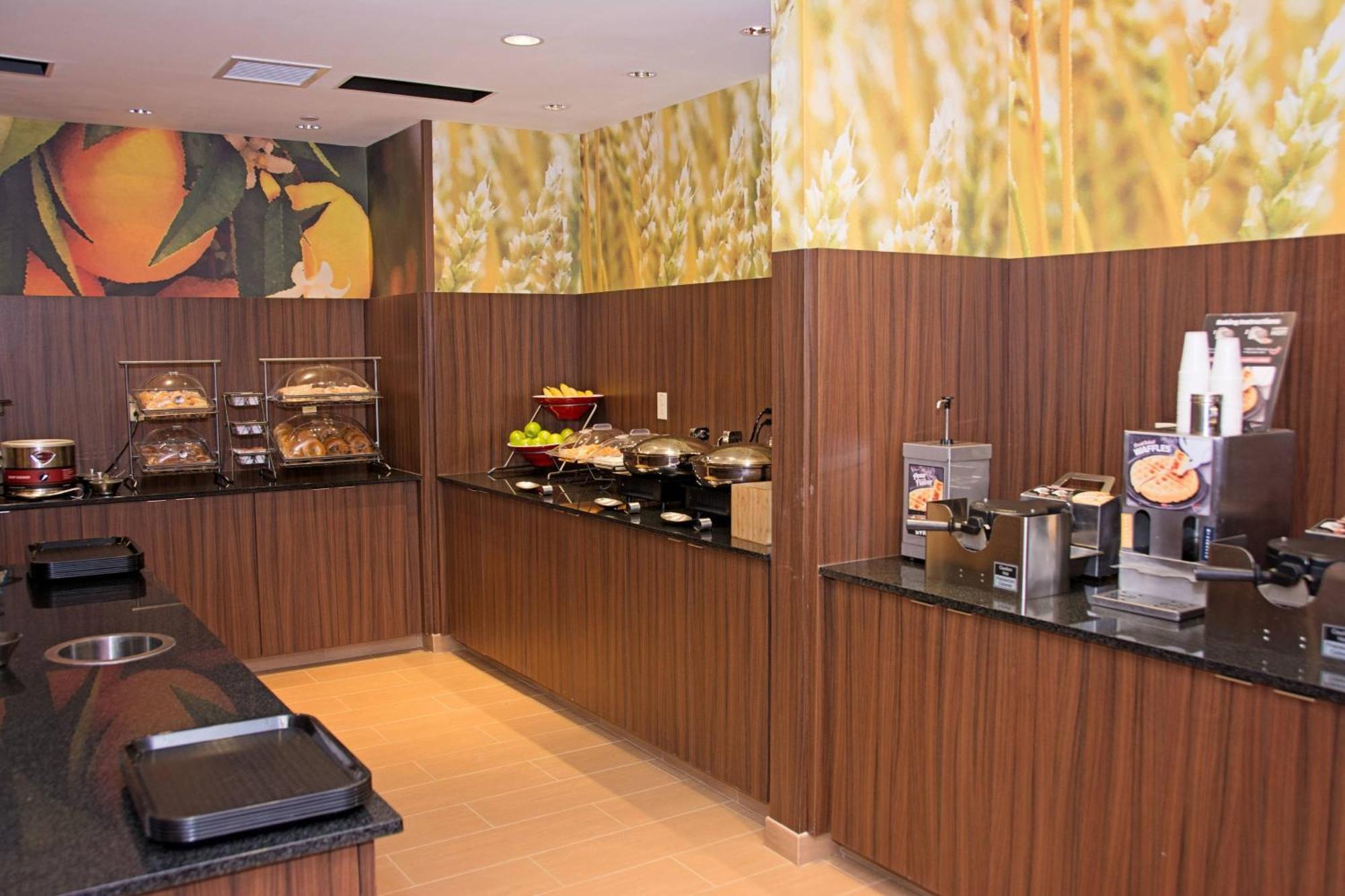 Fairfield Inn & Suites Butler Eksteriør billede