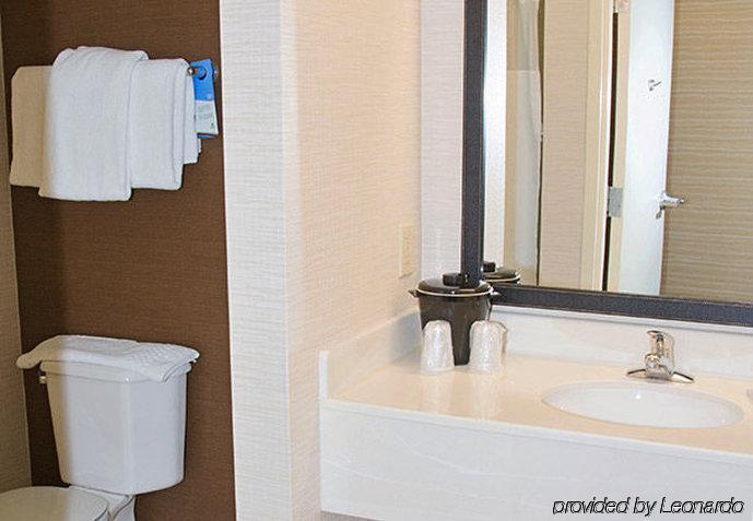 Fairfield Inn & Suites Butler Eksteriør billede